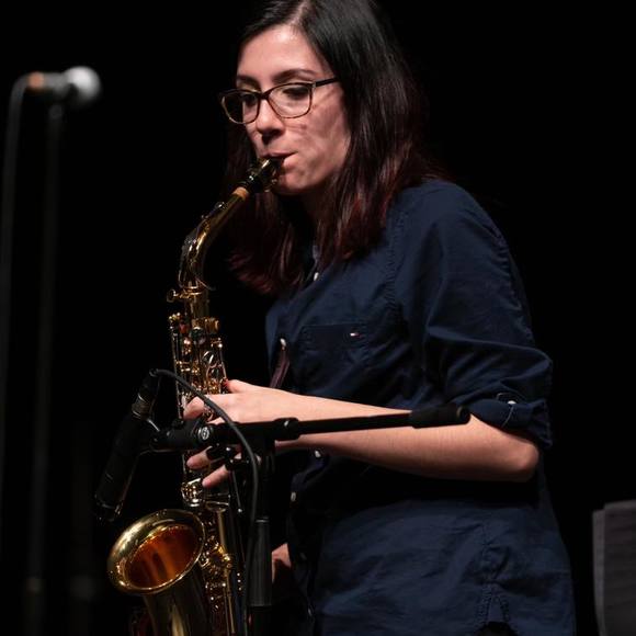 Meet your Posher, Klarissa - Picture 1 of 1